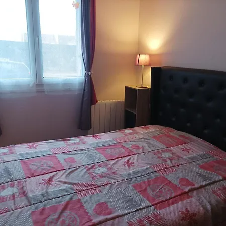 Appartement Plaisir A La B *